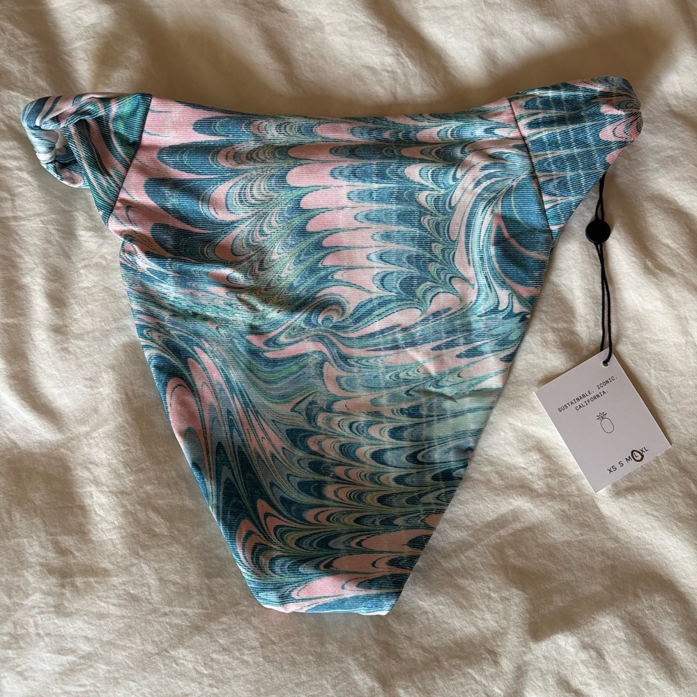 Skatie Pink and Blue Marble Knot Triangle Bikini Top and bottom. Full bikini. - Picture 7 of 14